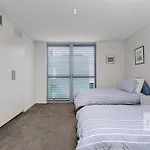 Comfort & Classic In Crows Nest